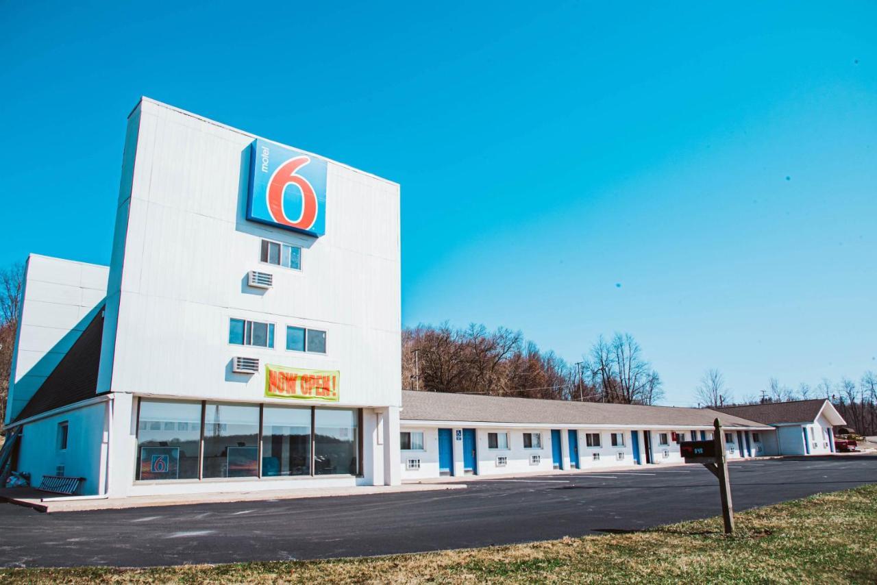Motel 6 Bellville, Oh Ngoại thất bức ảnh