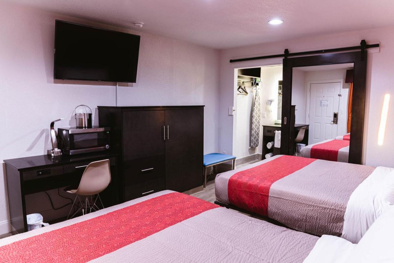 Motel 6 Bellville, Oh Ngoại thất bức ảnh
