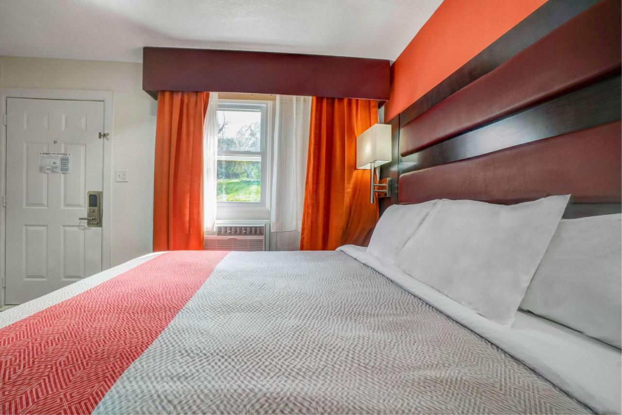 Motel 6 Bellville, Oh Ngoại thất bức ảnh